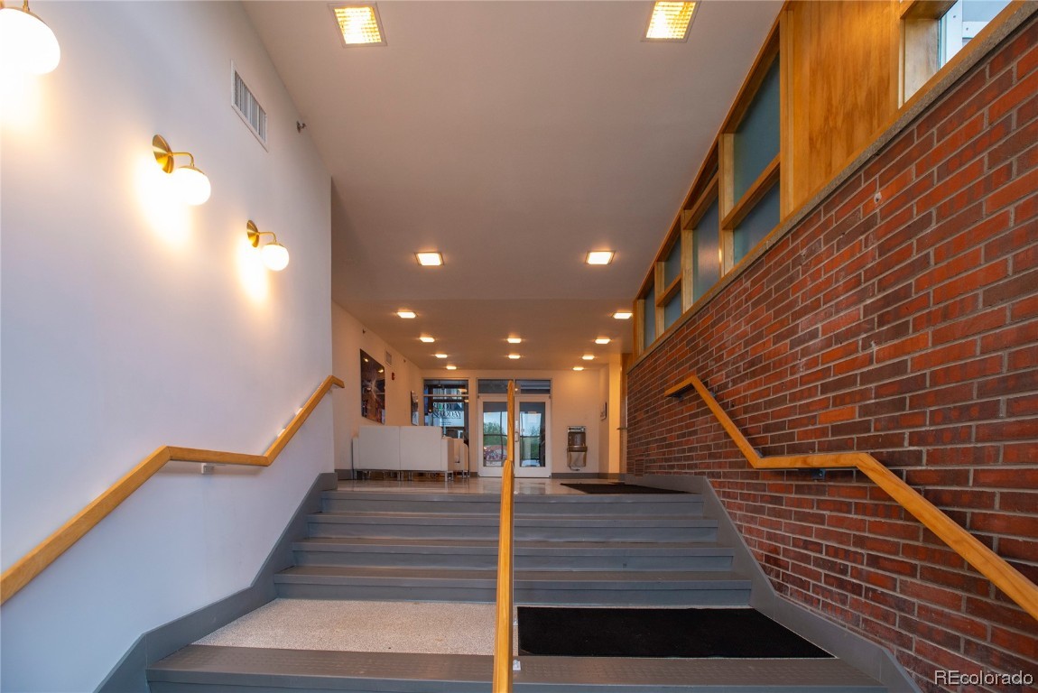 910 Yampa STREET 201