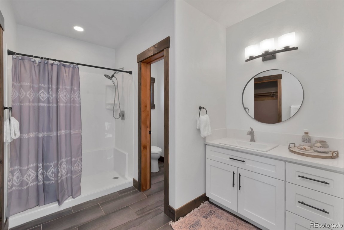 33425 County Road 33