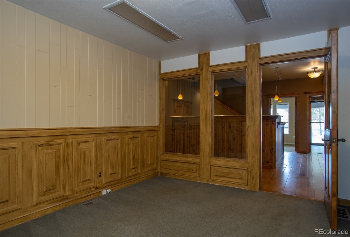 350 S Lincoln AVENUE