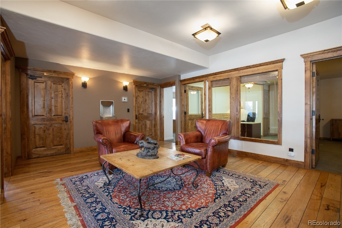 350 S Lincoln AVENUE