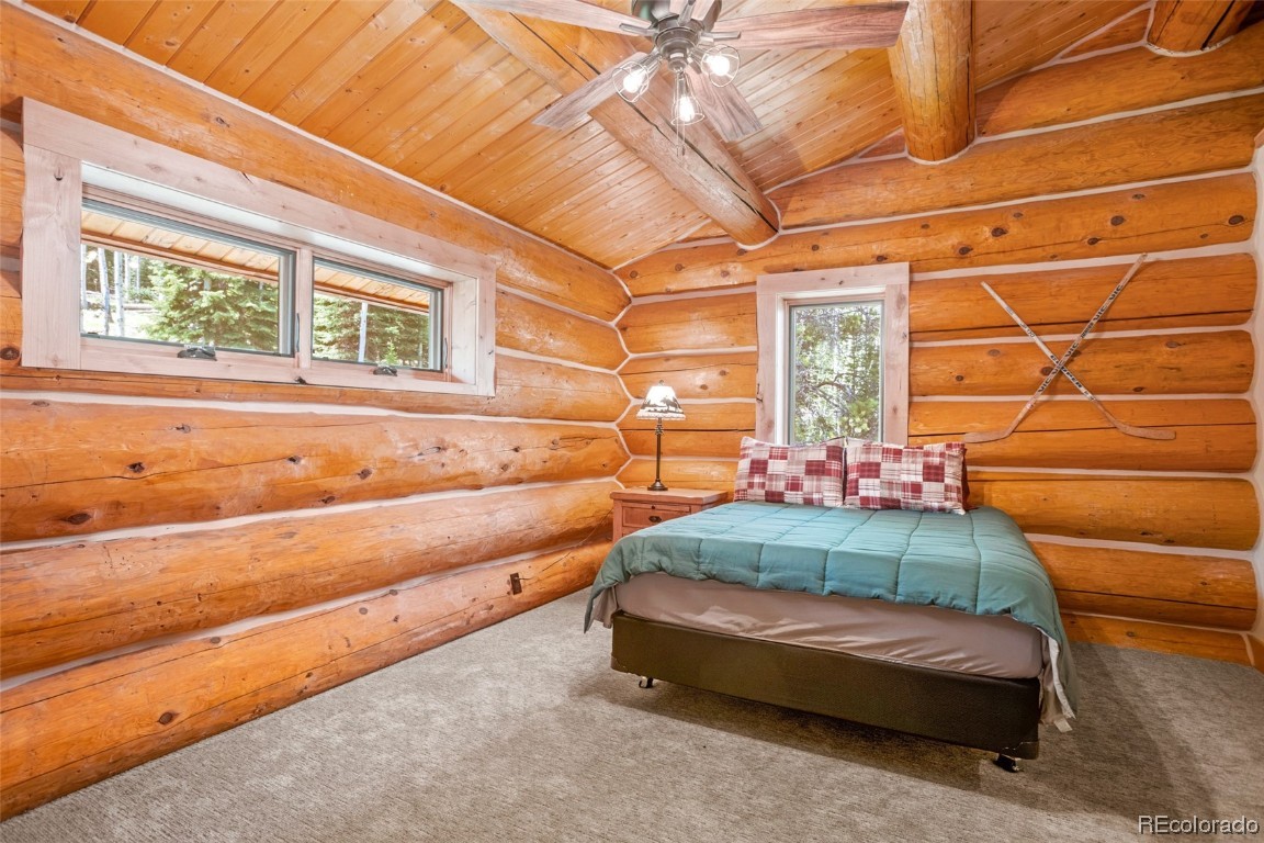 58135 Columbian PLACE