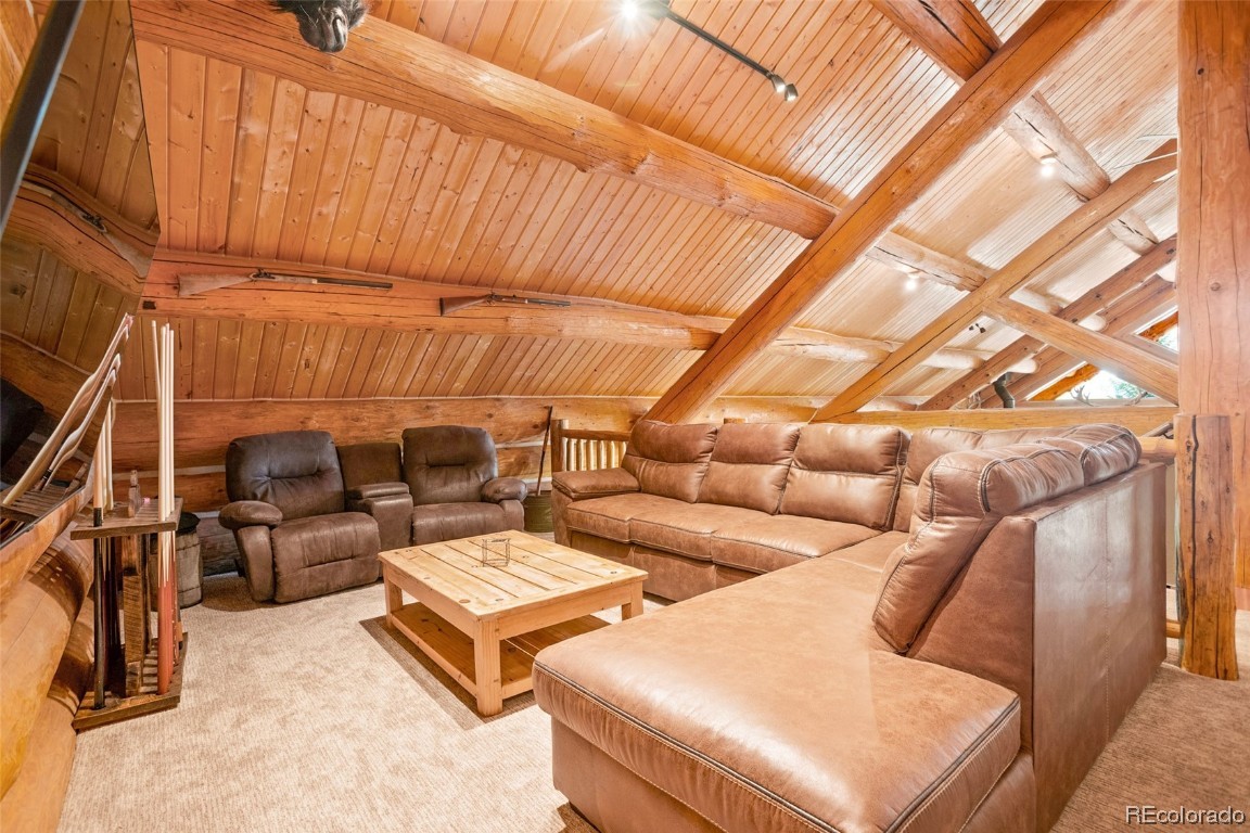 58135 Columbian PLACE