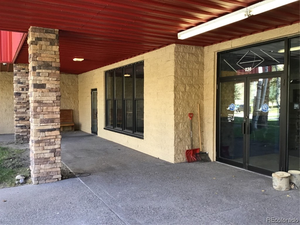 2851 Riverside Plaza 230