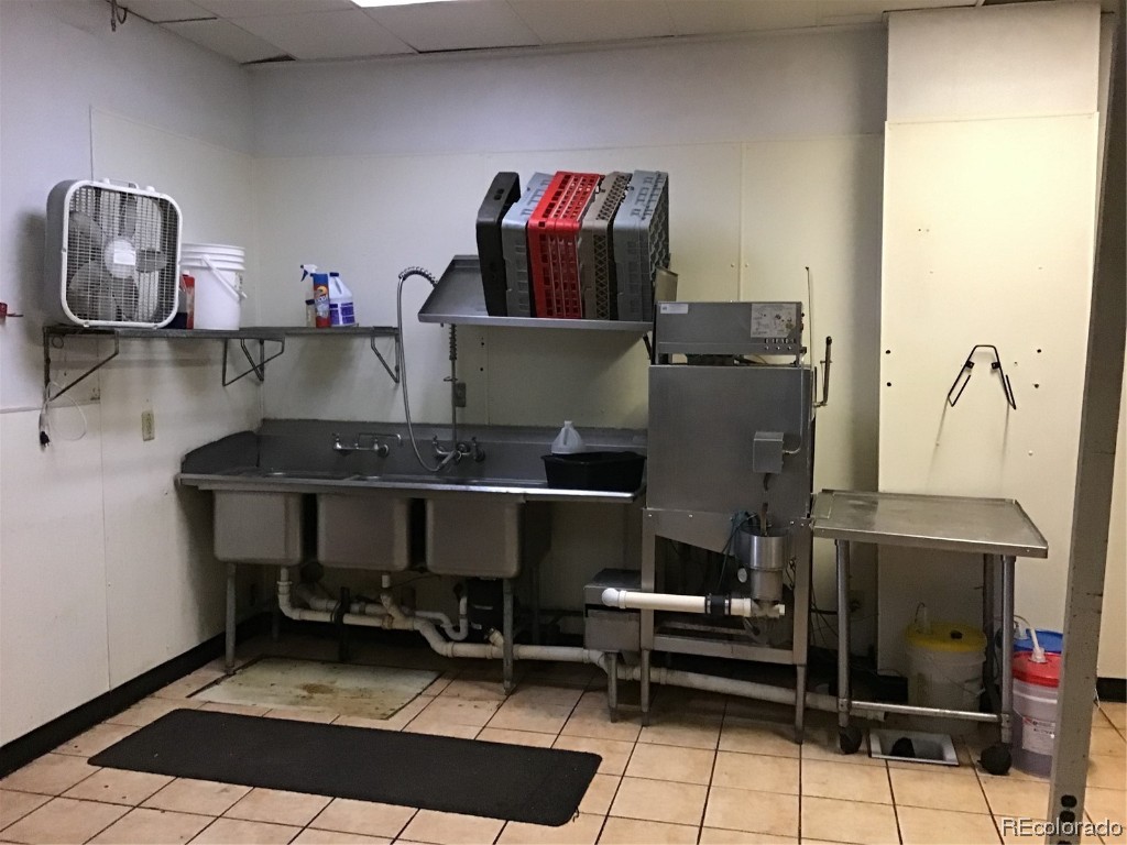 2851 Riverside Plaza 230