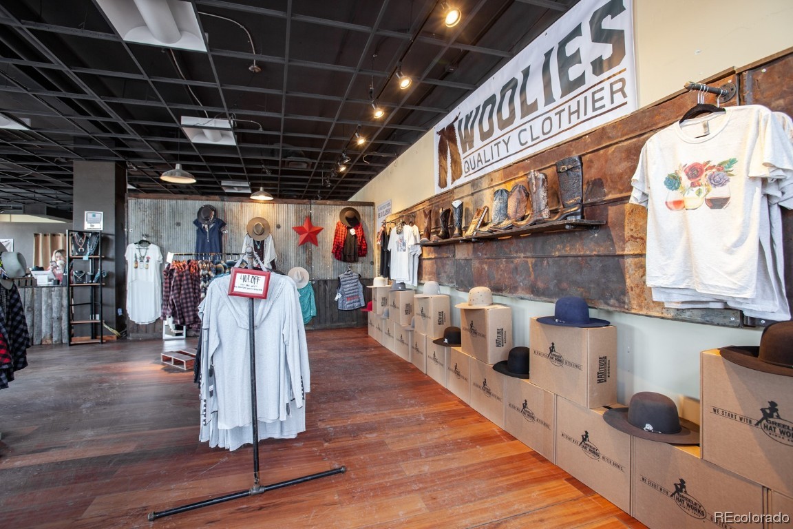 601 Lincoln AVENUE C3