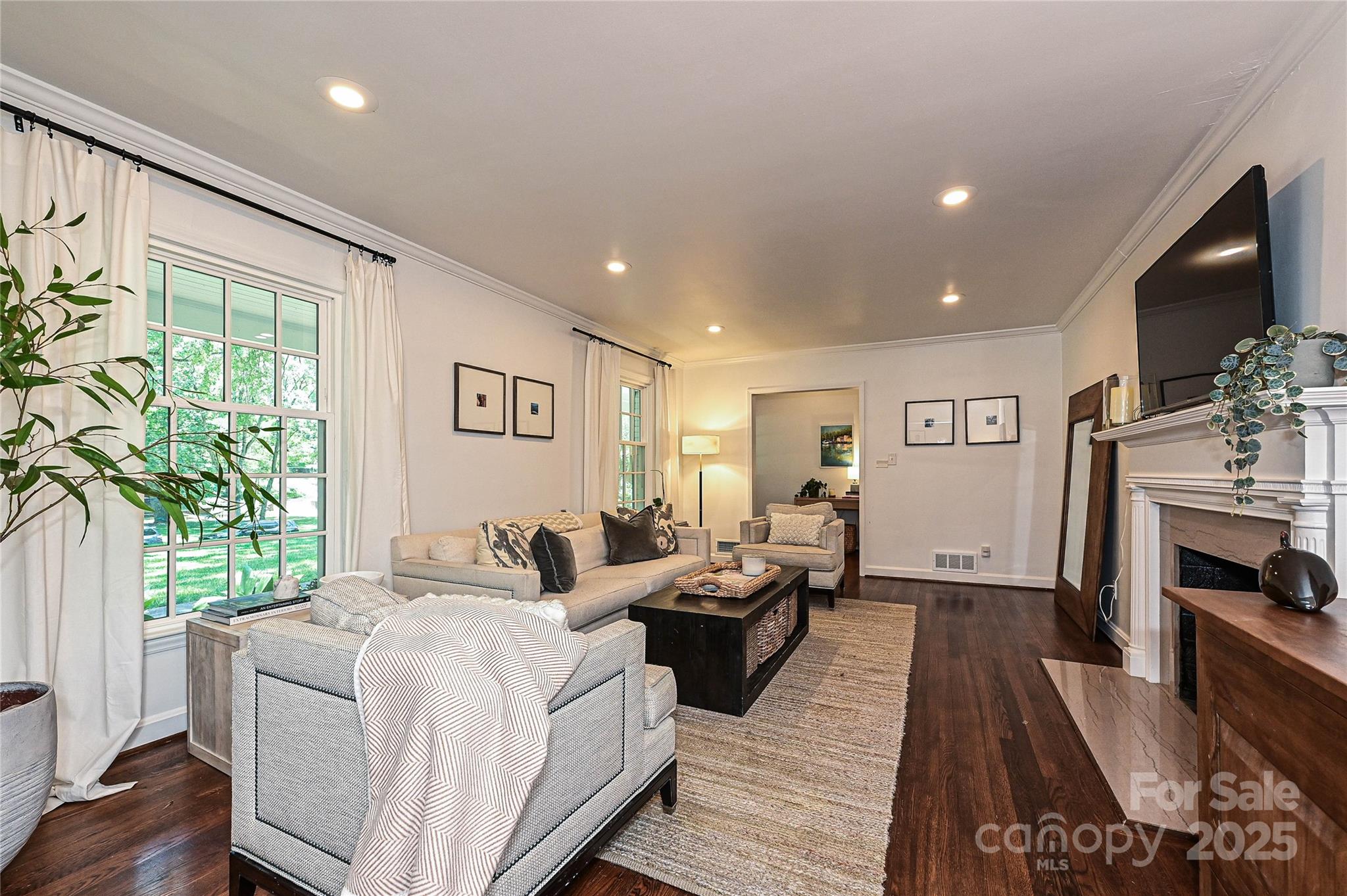 5301 Addison Drive