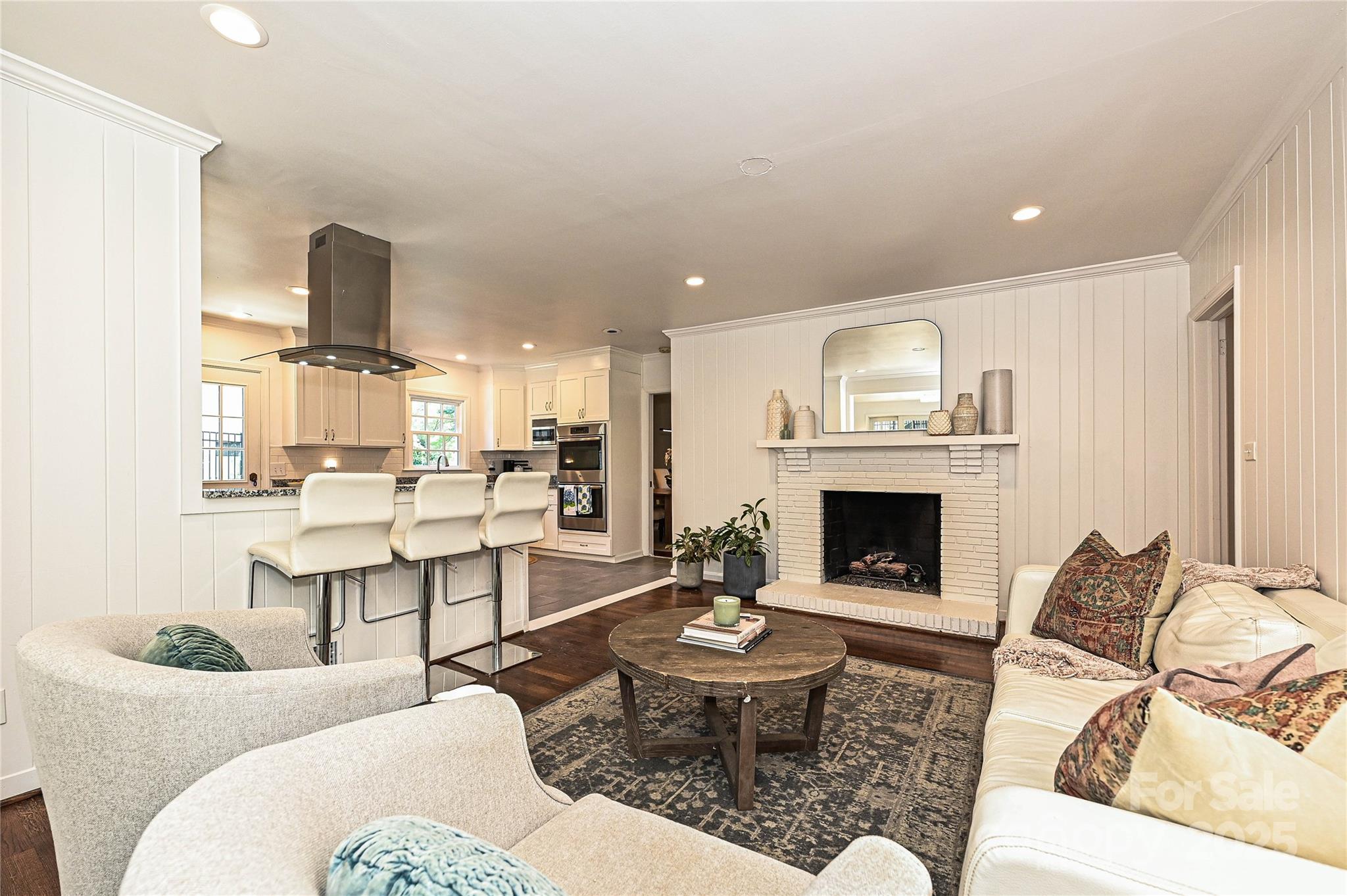 5301 Addison Drive