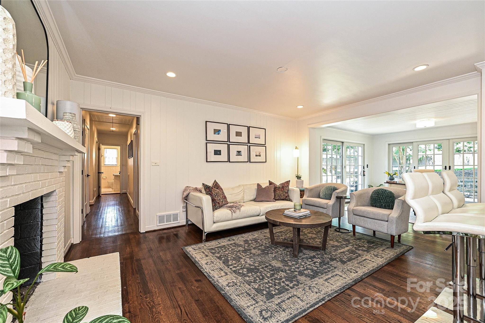 5301 Addison Drive