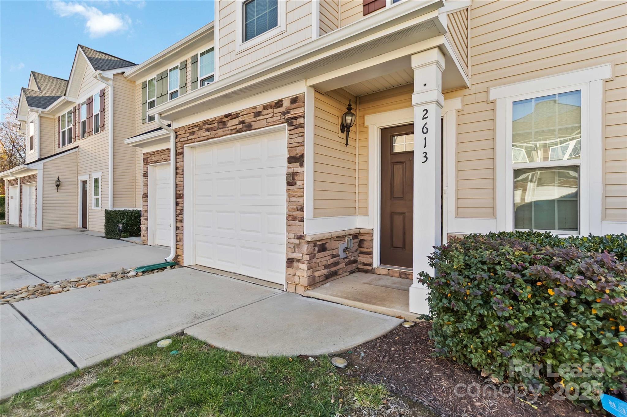 2613 Silverthorn Drive