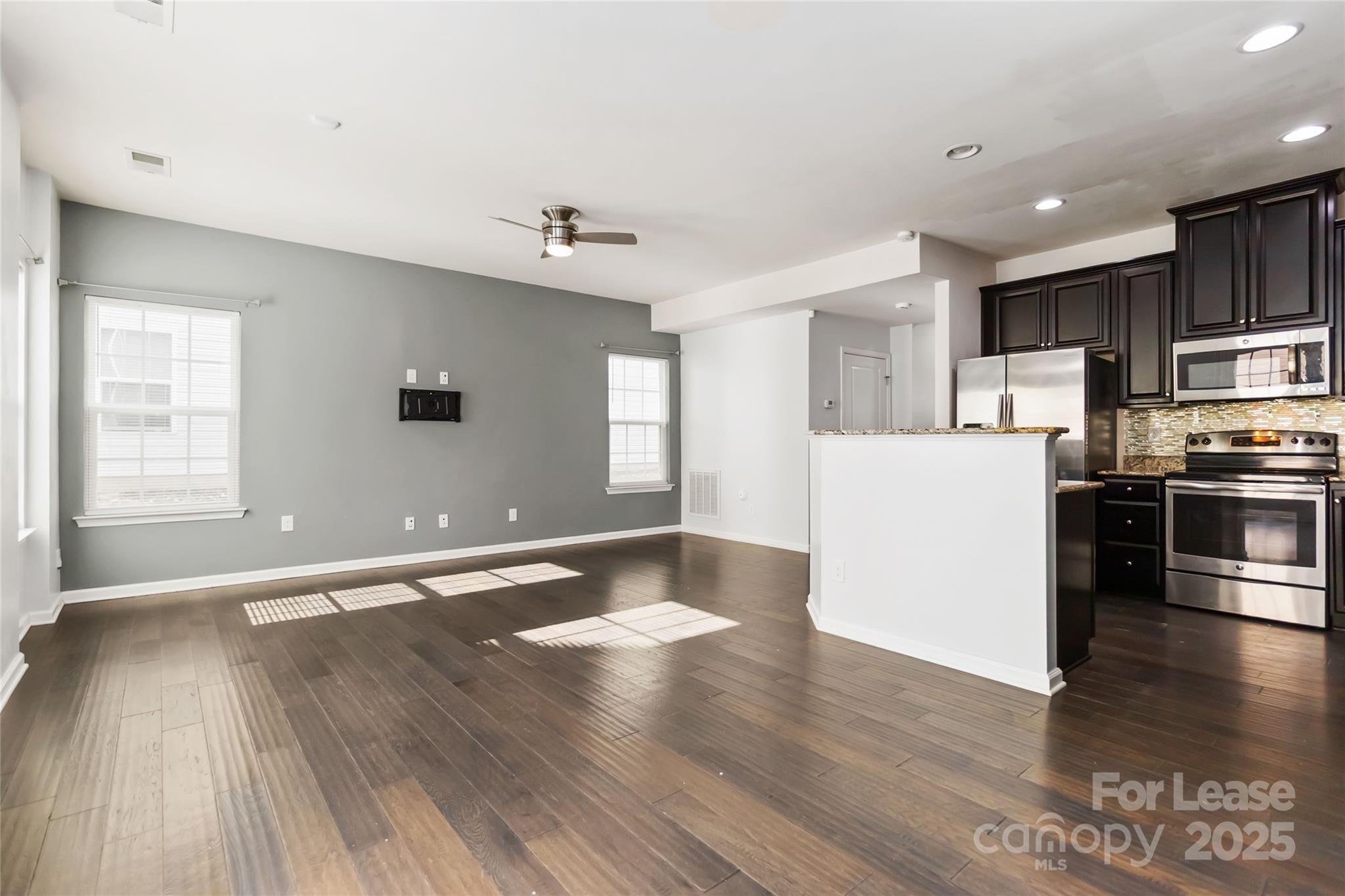 2613 Silverthorn Drive