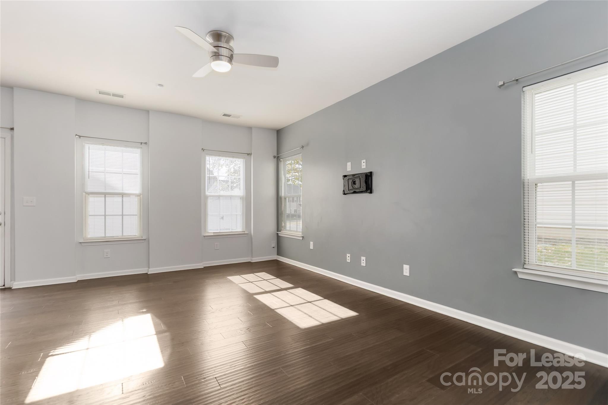 2613 Silverthorn Drive