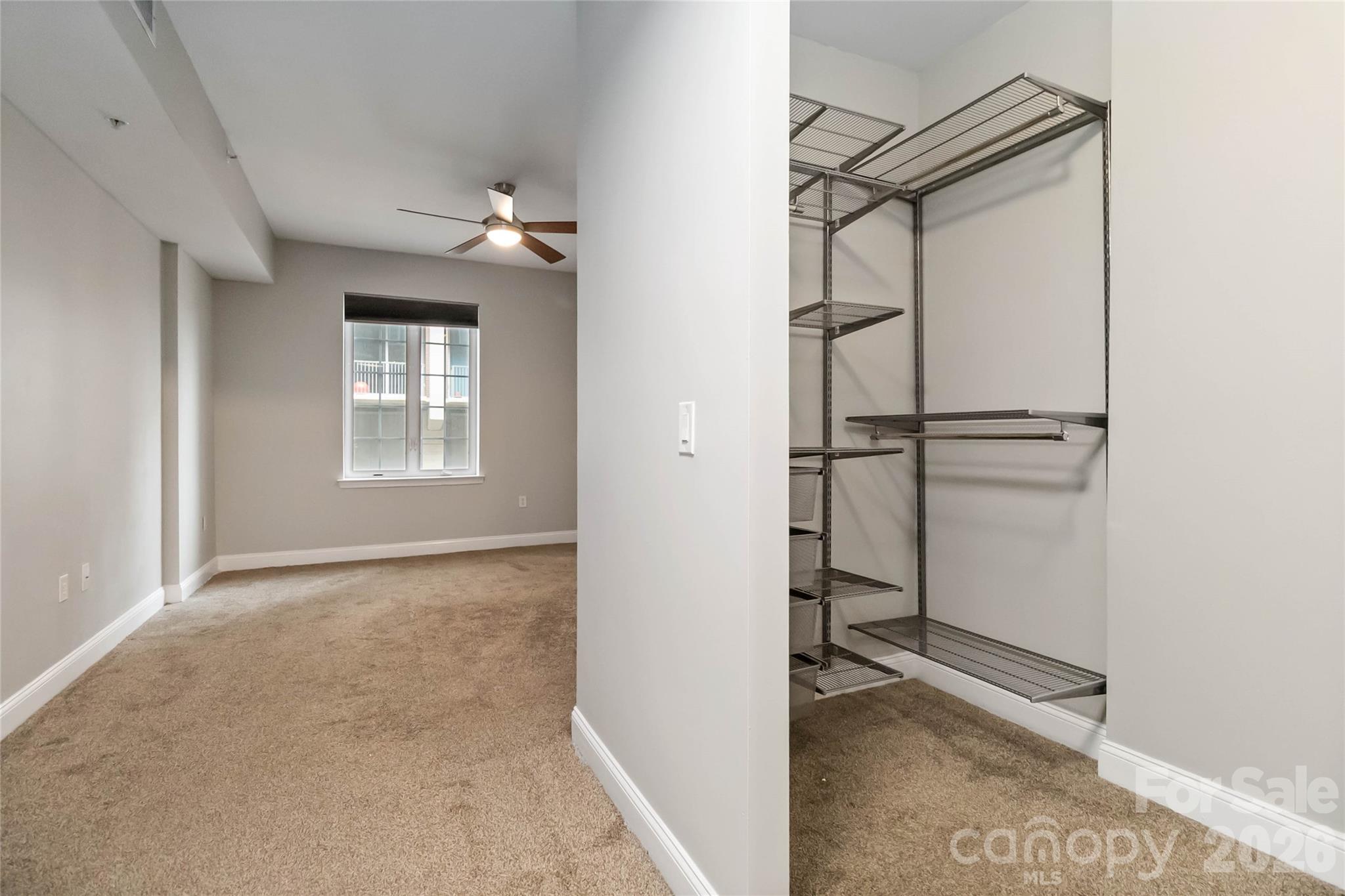 300 W 5th Street Unit: 333