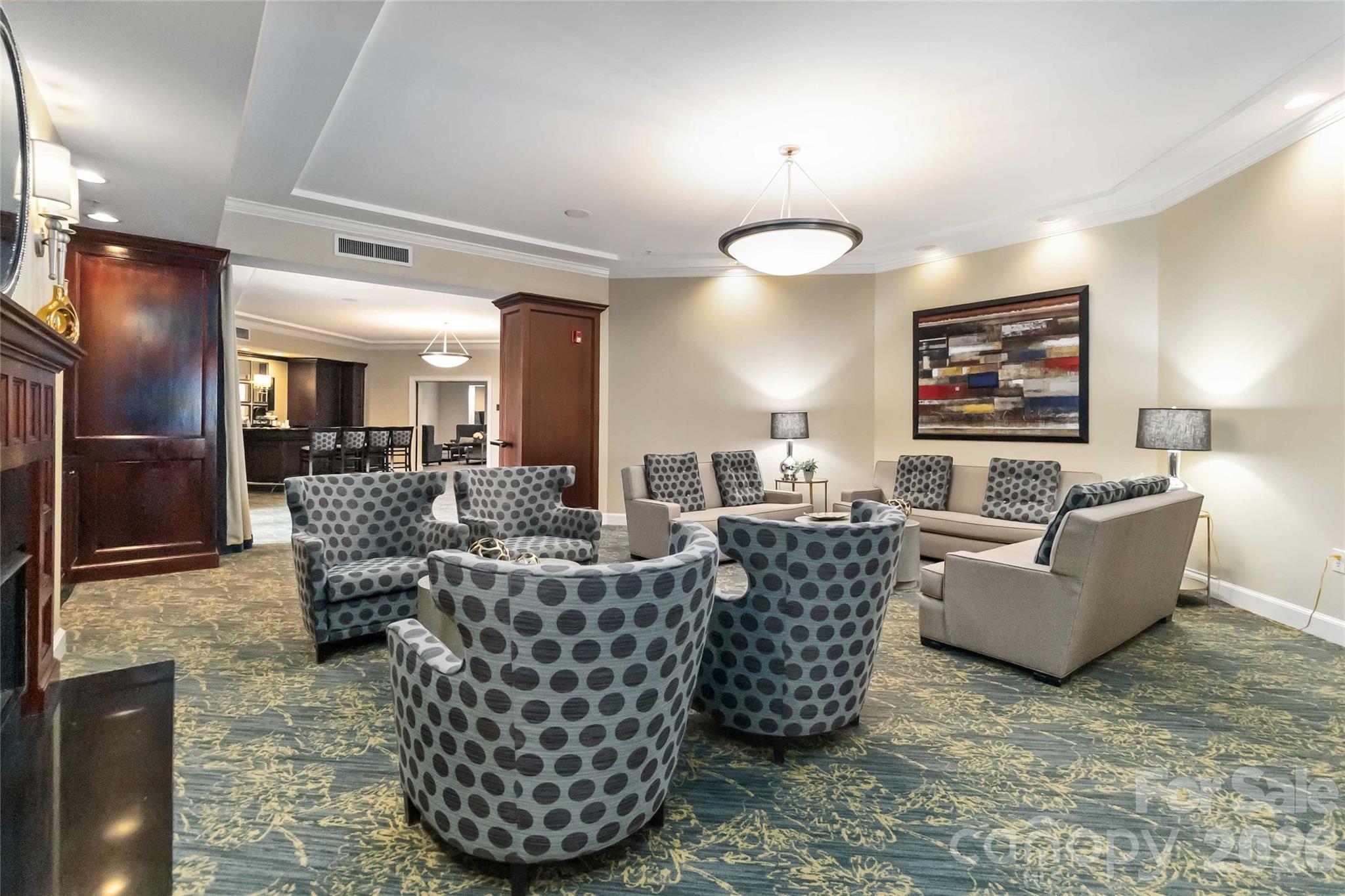 300 W 5th Street Unit: 333