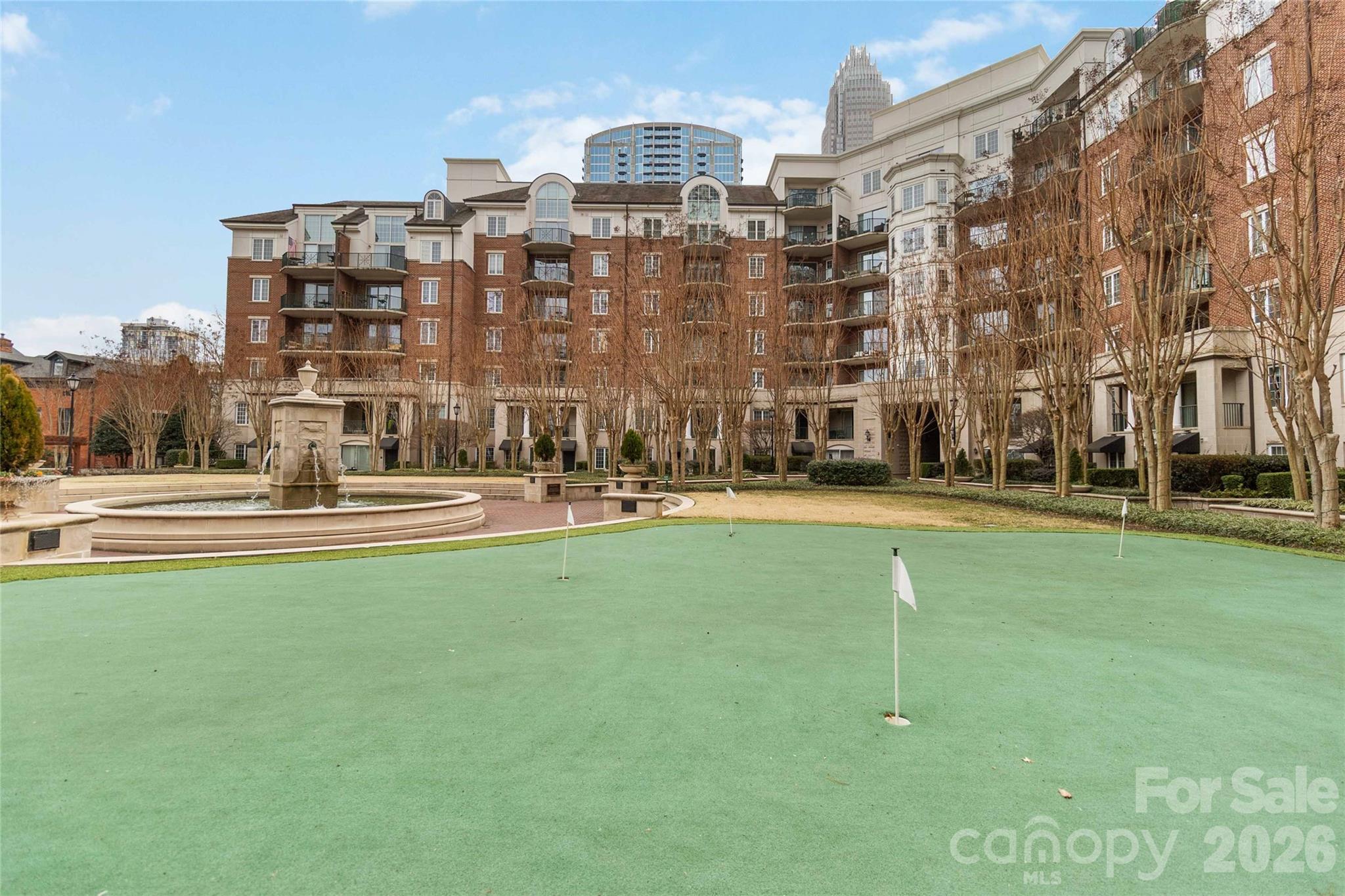 300 W 5th Street Unit: 333