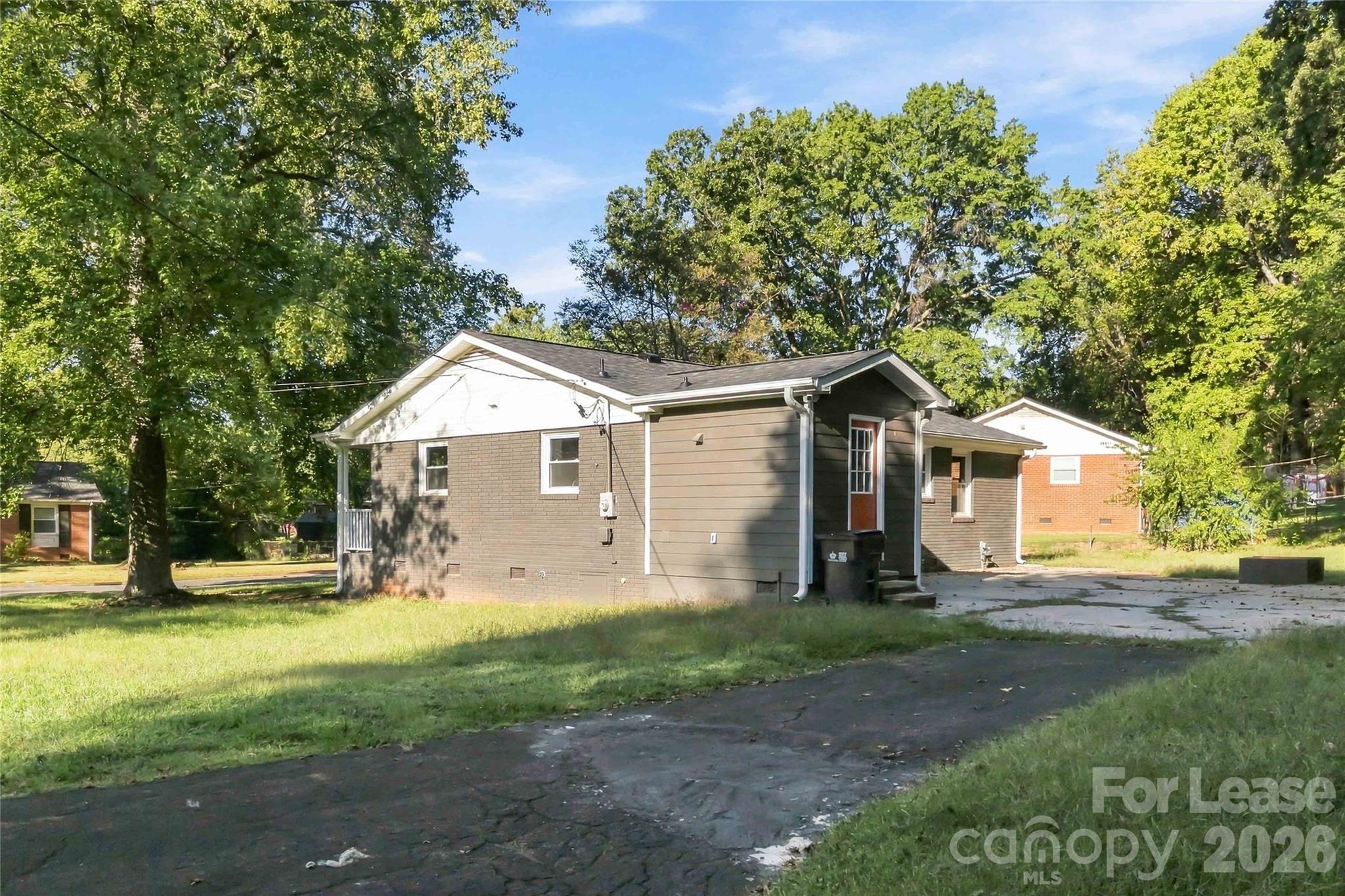 1200 Weststone Drive
