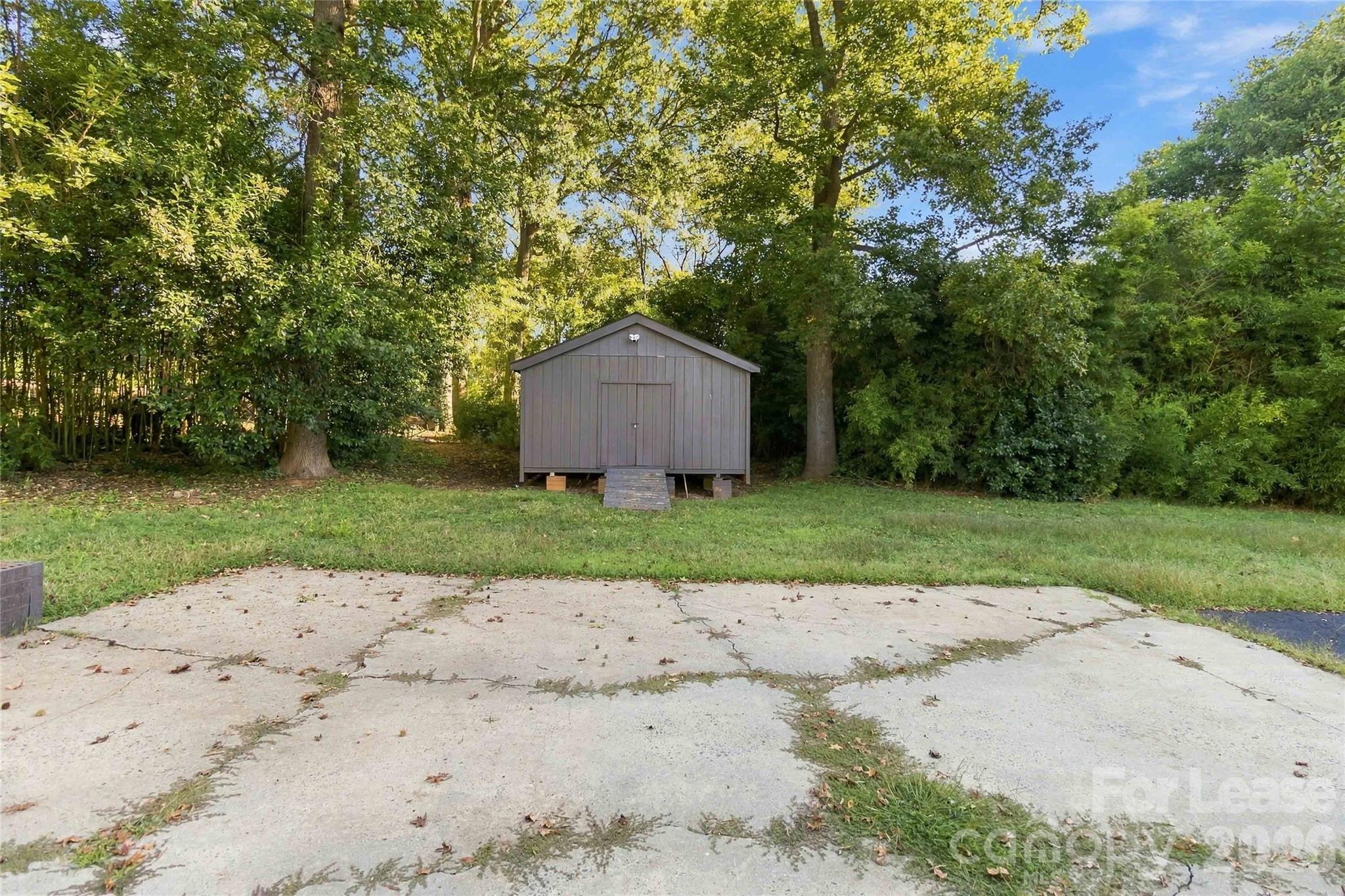 1200 Weststone Drive