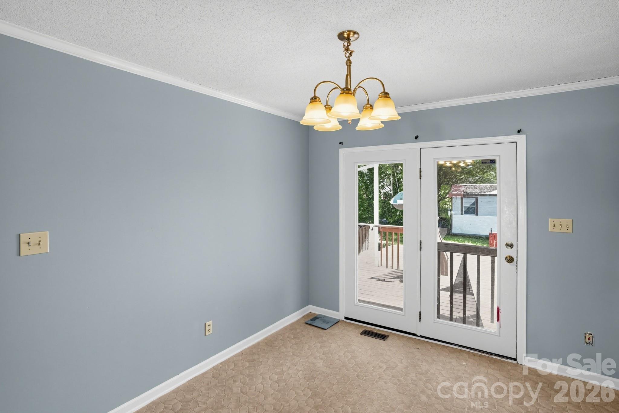 3033 26th Street Lane