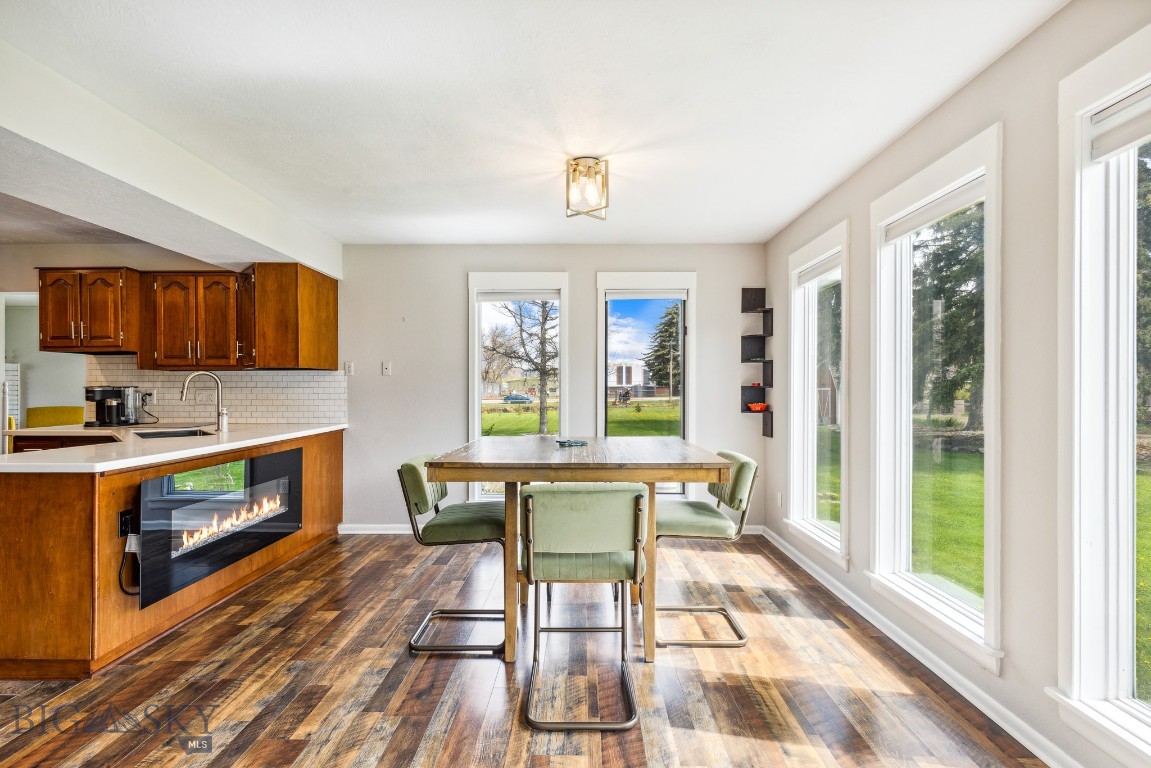 307 N 4th