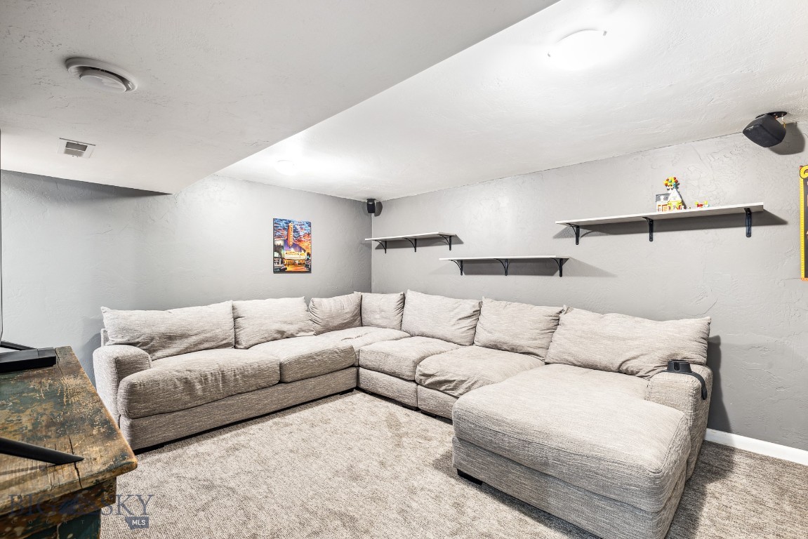 307 N 4th