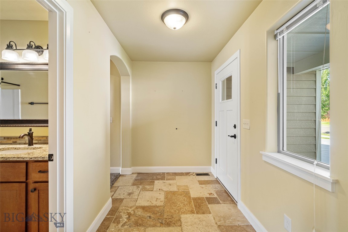 1705 Ingomar Boulevard