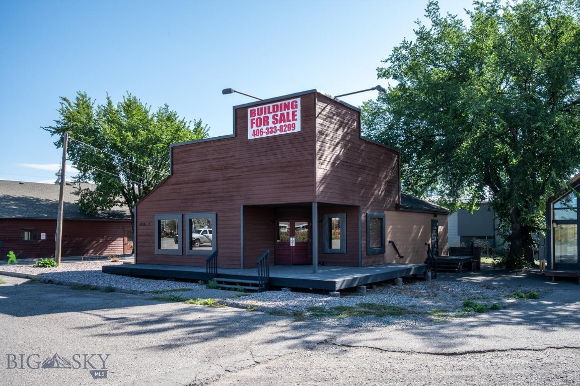 2000 N 7th Avenue