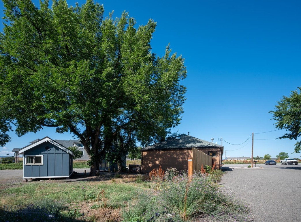 2000 N 7th Avenue