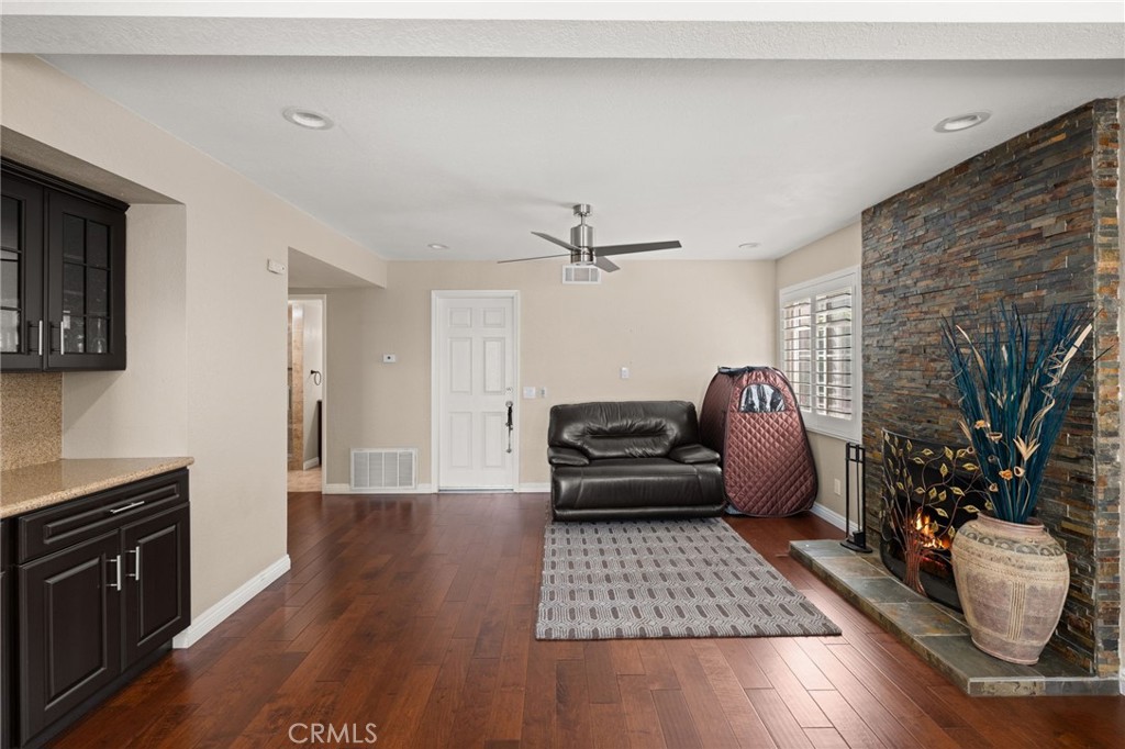 40 Country Wood Drive