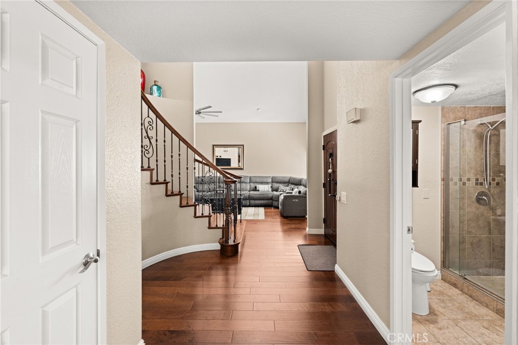 40 Country Wood Drive