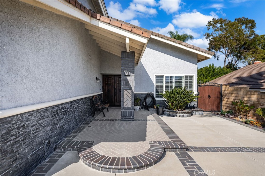 40 Country Wood Drive