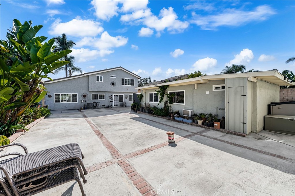 40 Country Wood Drive