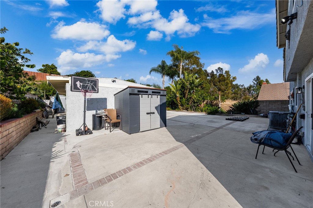 40 Country Wood Drive
