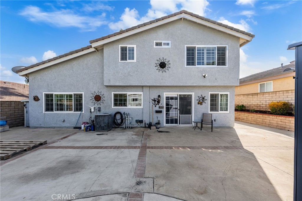 40 Country Wood Drive