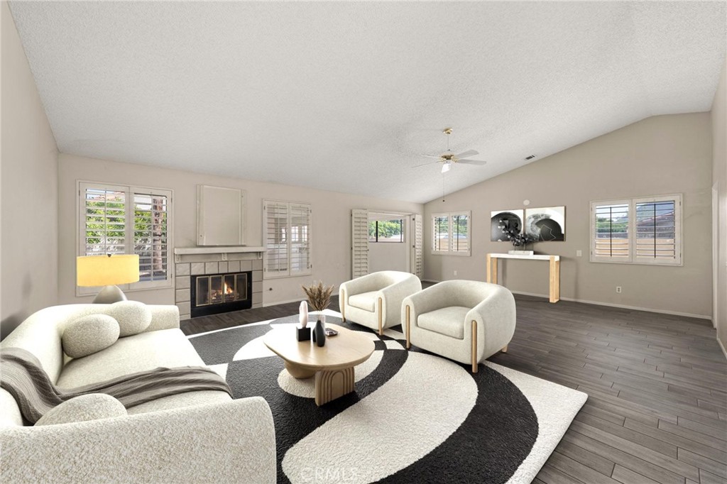 43922 Warner Trail