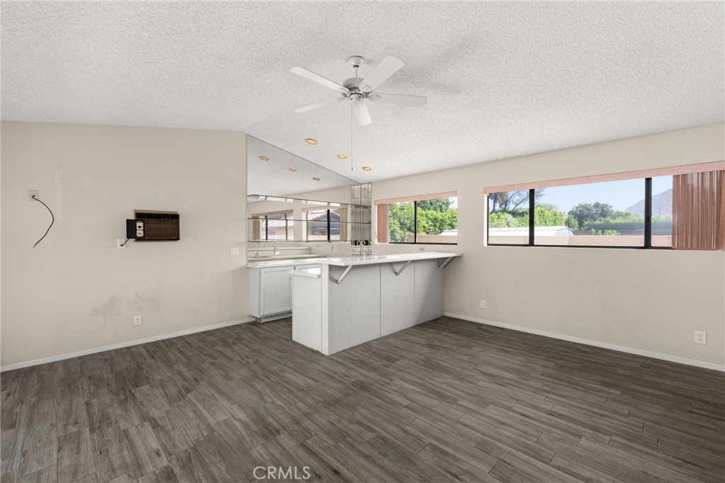 43922 Warner Trail