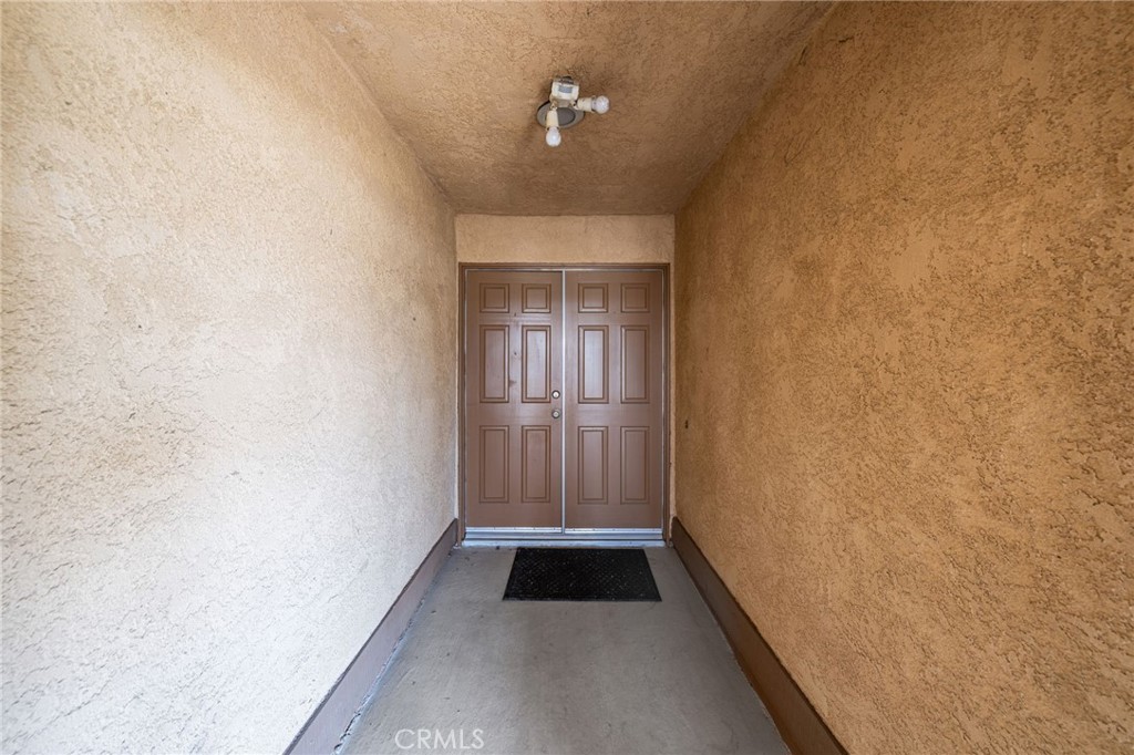 43922 Warner Trail