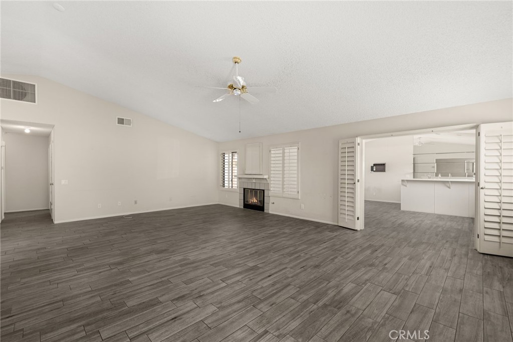 43922 Warner Trail