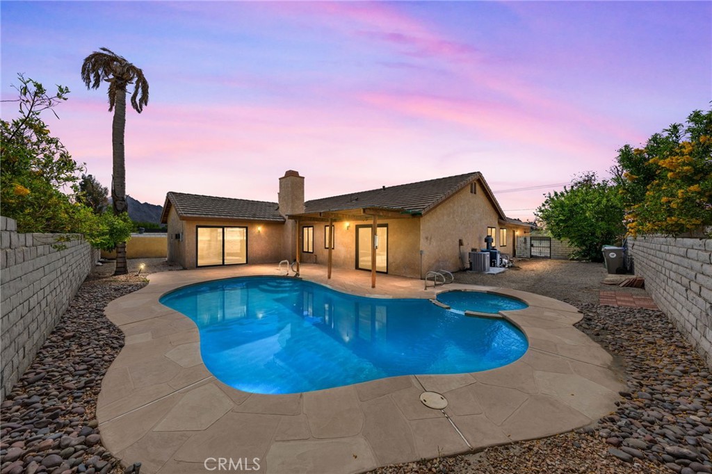 43922 Warner Trail