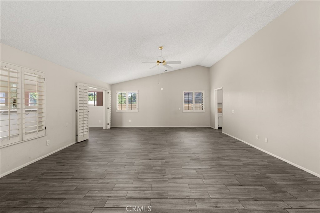 43922 Warner Trail