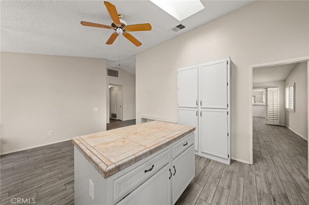 43922 Warner Trail