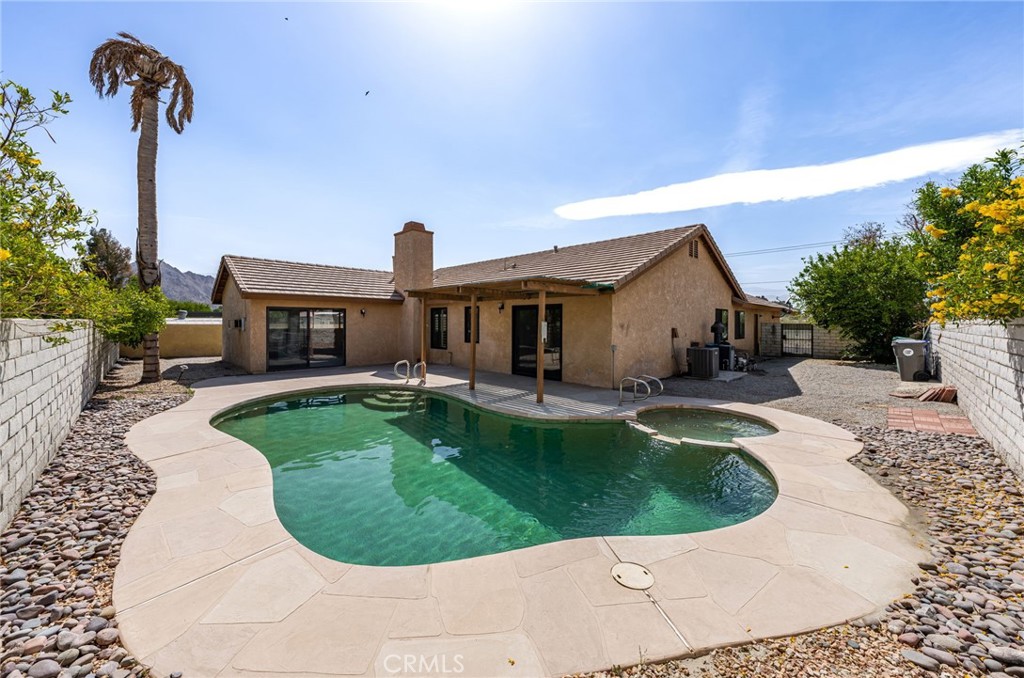 43922 Warner Trail
