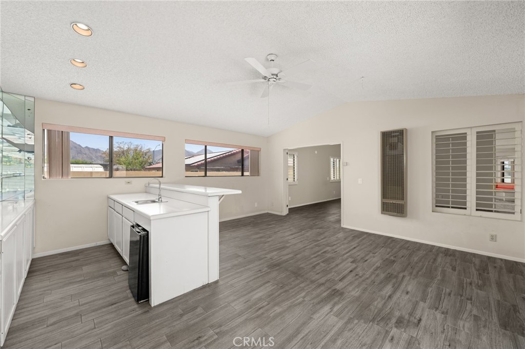 43922 Warner Trail