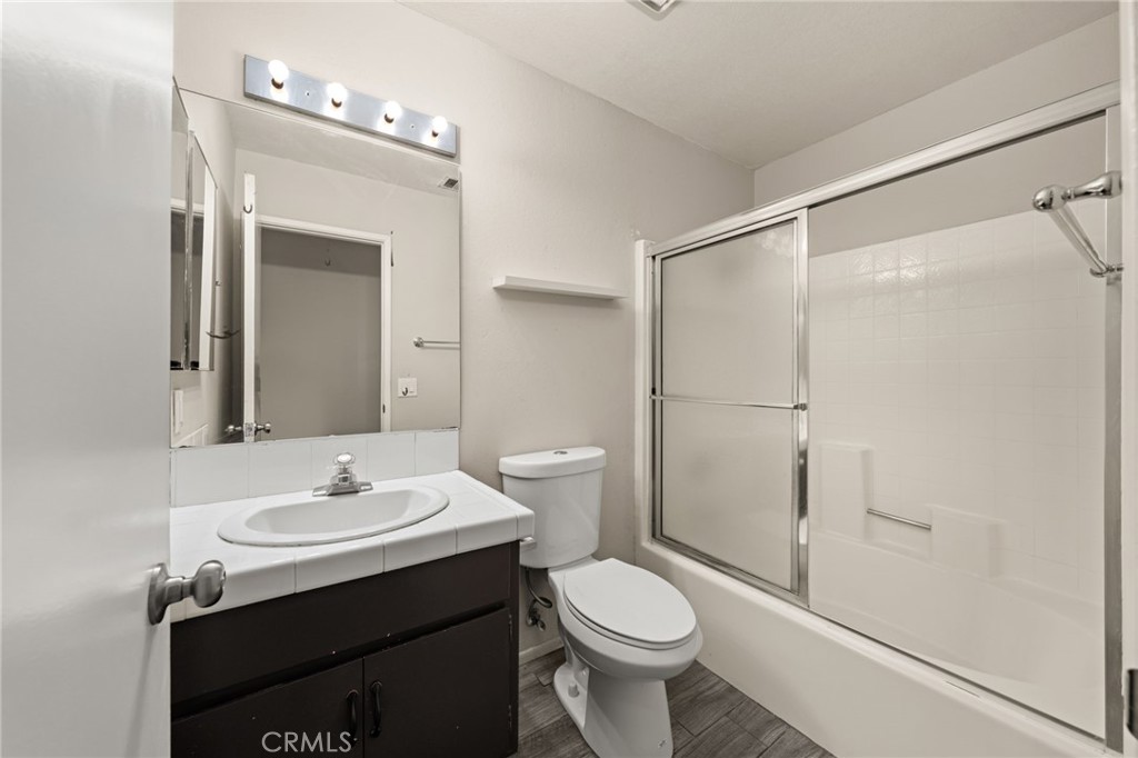 43922 Warner Trail