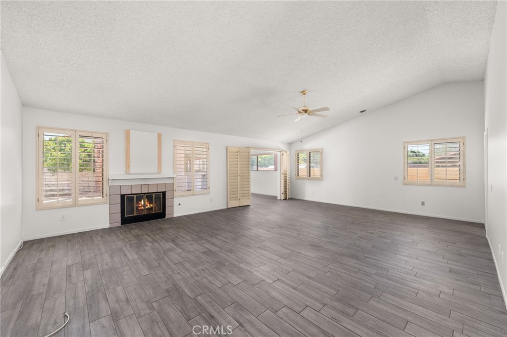 43922 Warner Trail