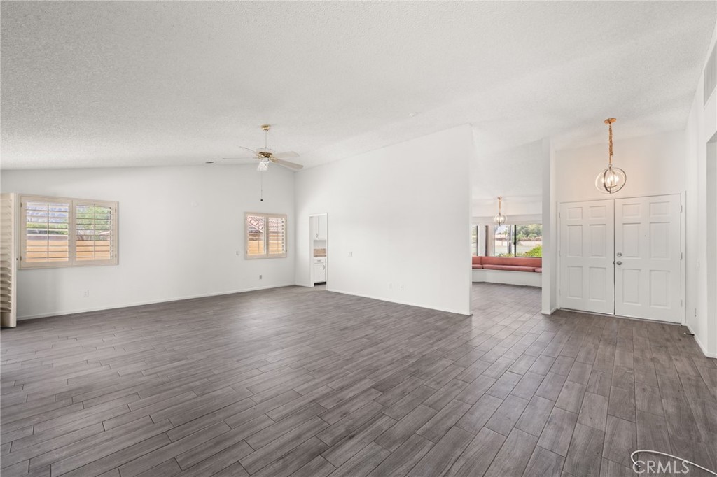 43922 Warner Trail