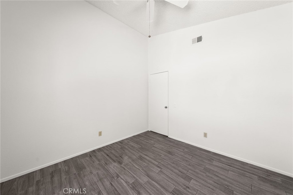 43922 Warner Trail