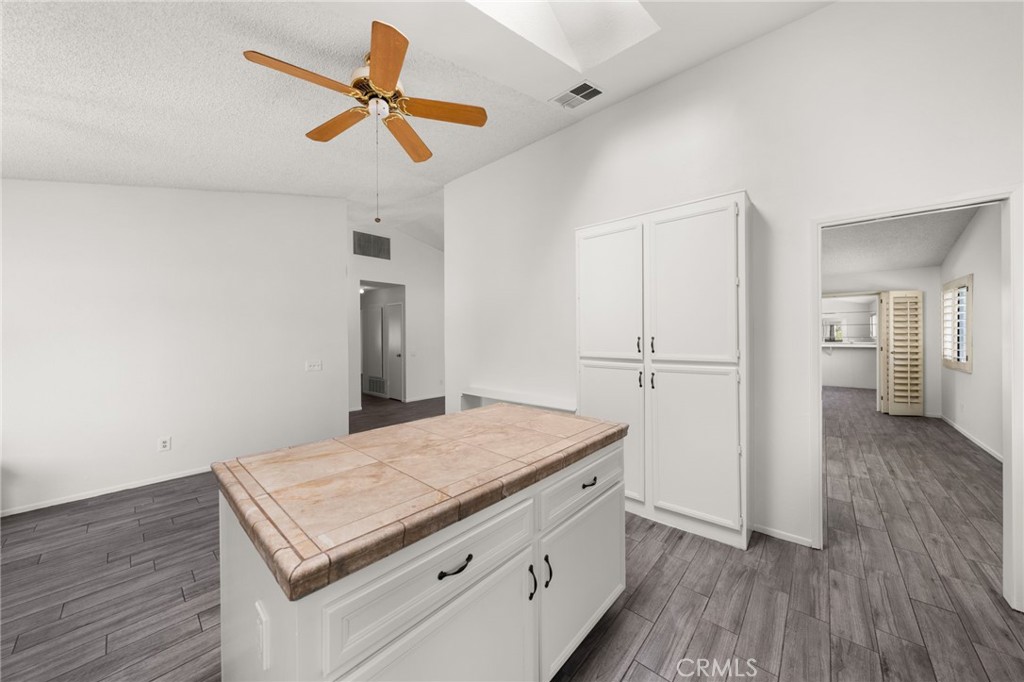 43922 Warner Trail