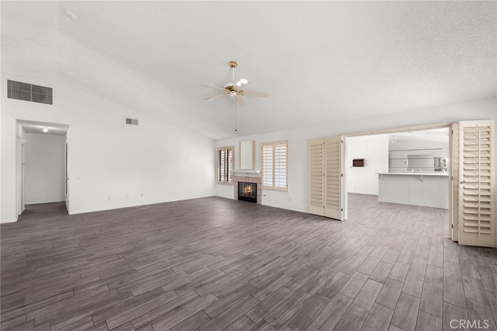 43922 Warner Trail