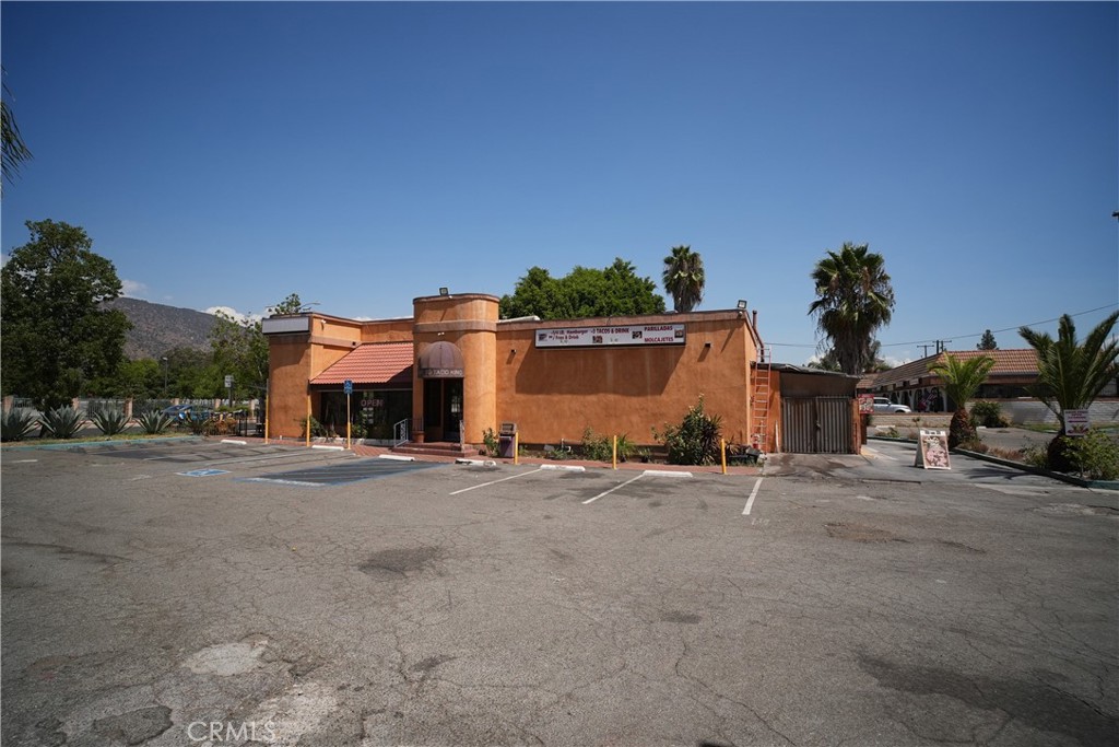 600 E Foothill Boulevard