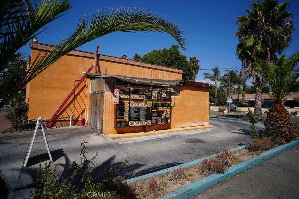 600 E Foothill Boulevard