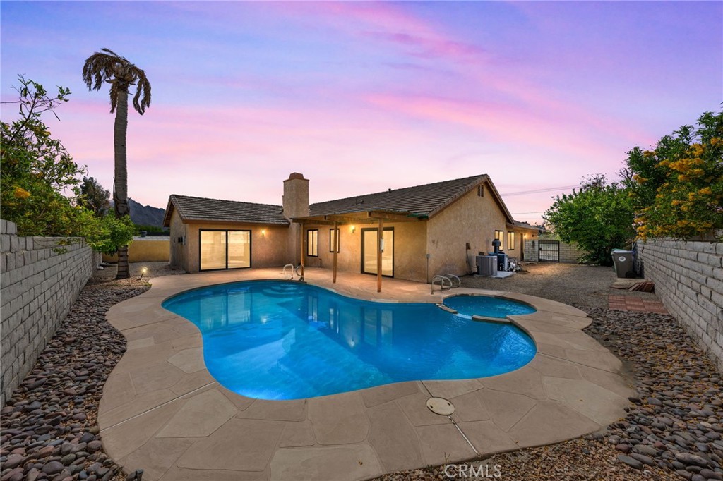 43922 Warner Trail
